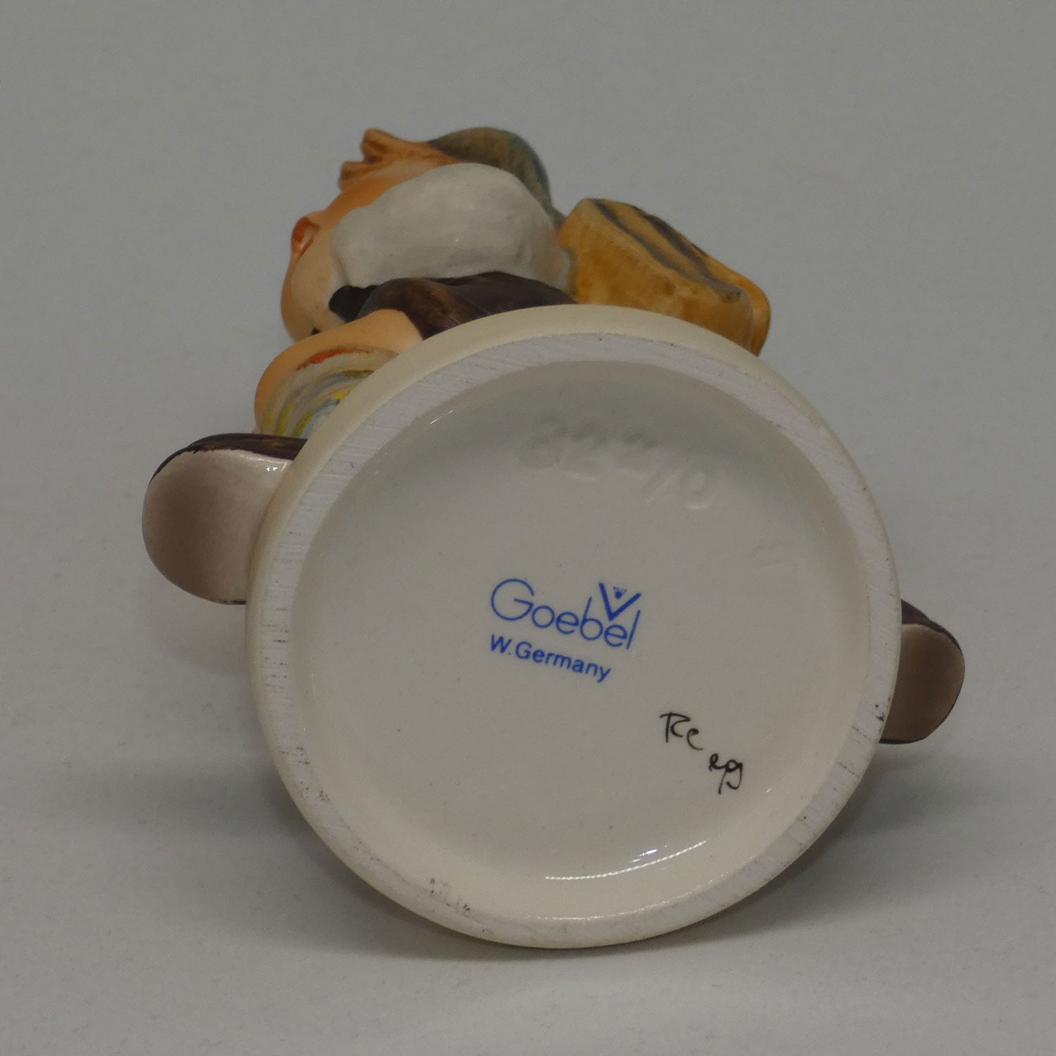 HUM0082/2/0 MI Hummel figure School Boy | TMK5