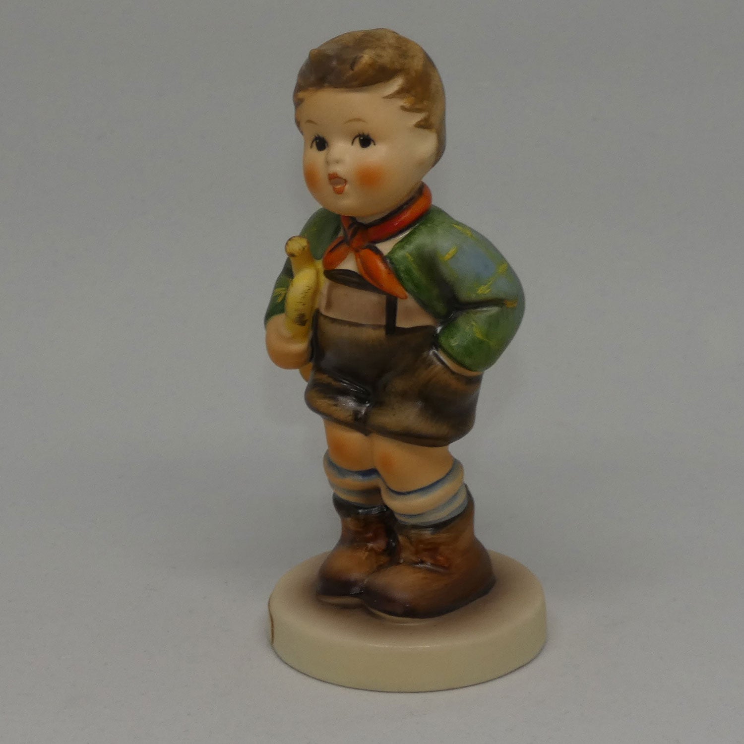 hum97-mi-hummel-figure-trumpet-boy