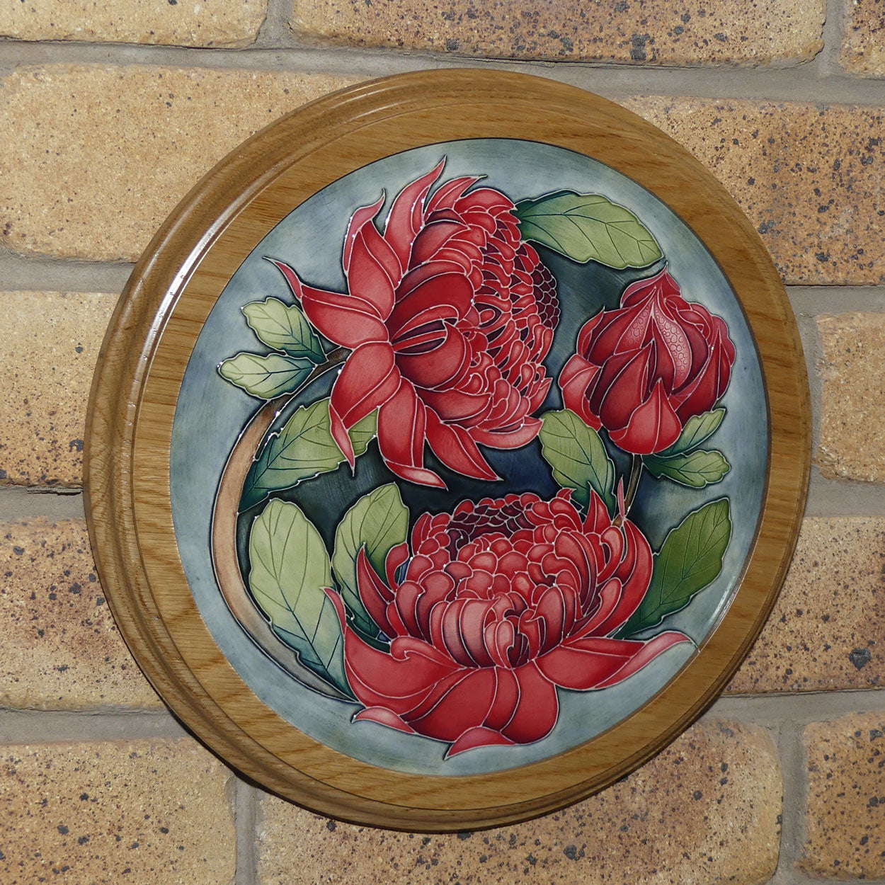 Moorcroft Waratah Jewel wall plaque PLQ18 | Num Ed #14