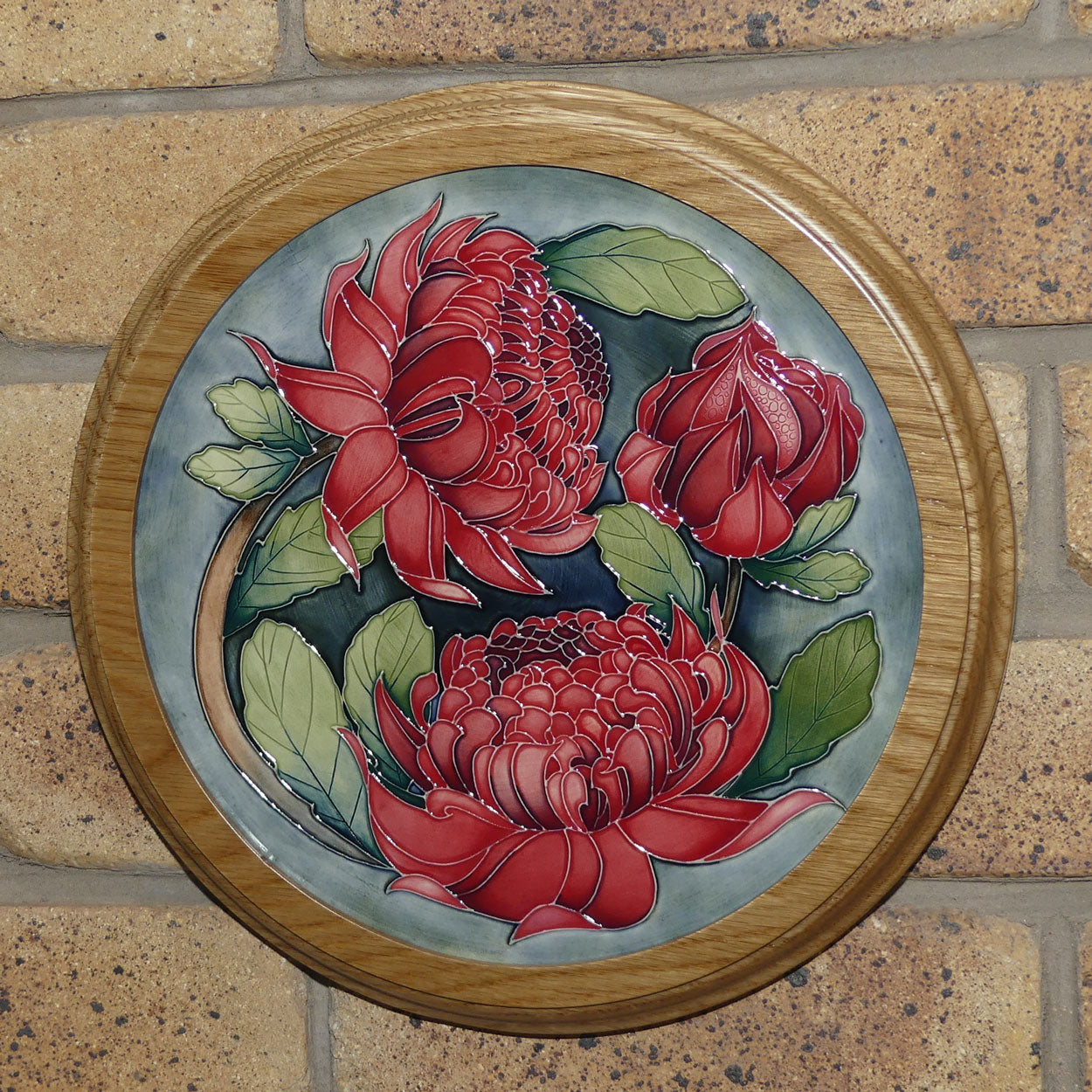 Moorcroft Waratah Jewel wall plaque PLQ18 | Num Ed #14