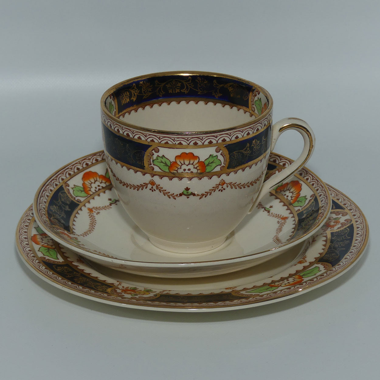 Alfred Meakin England trio | Caledonia pattern c.1937