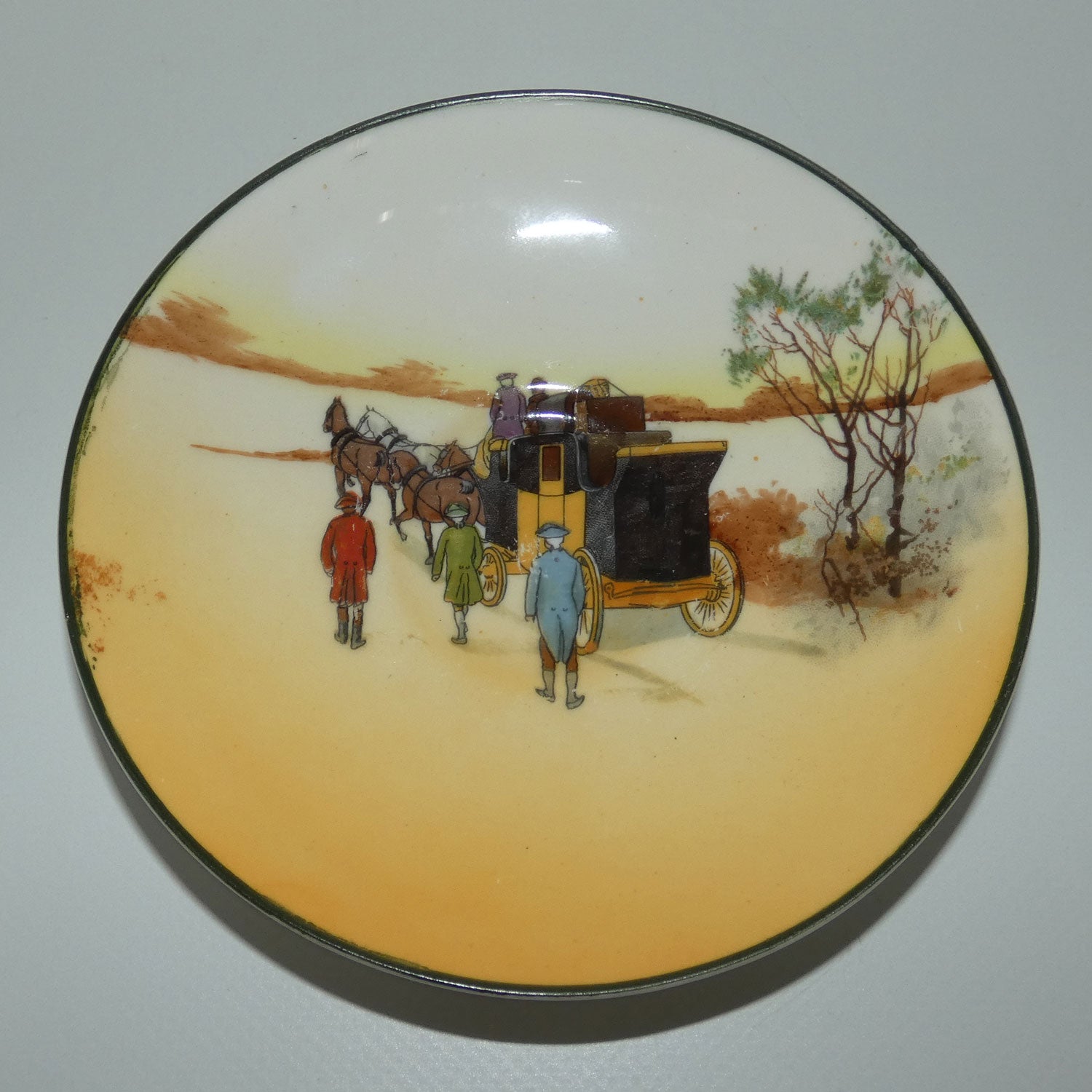 royal-doulton-coaching-days-cecil-shape-trio-big-1