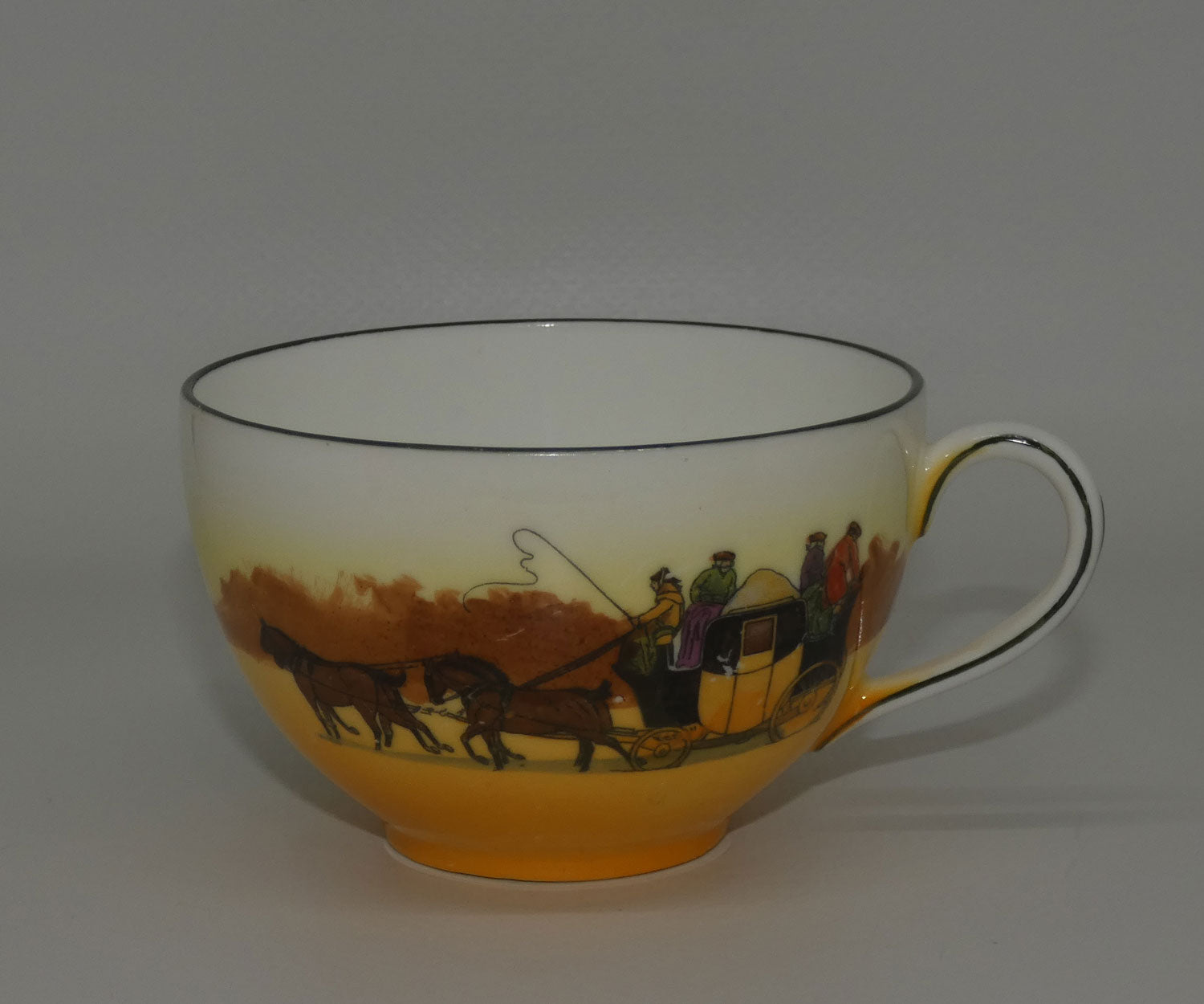 royal-doulton-coaching-days-cecil-shape-trio-big-2