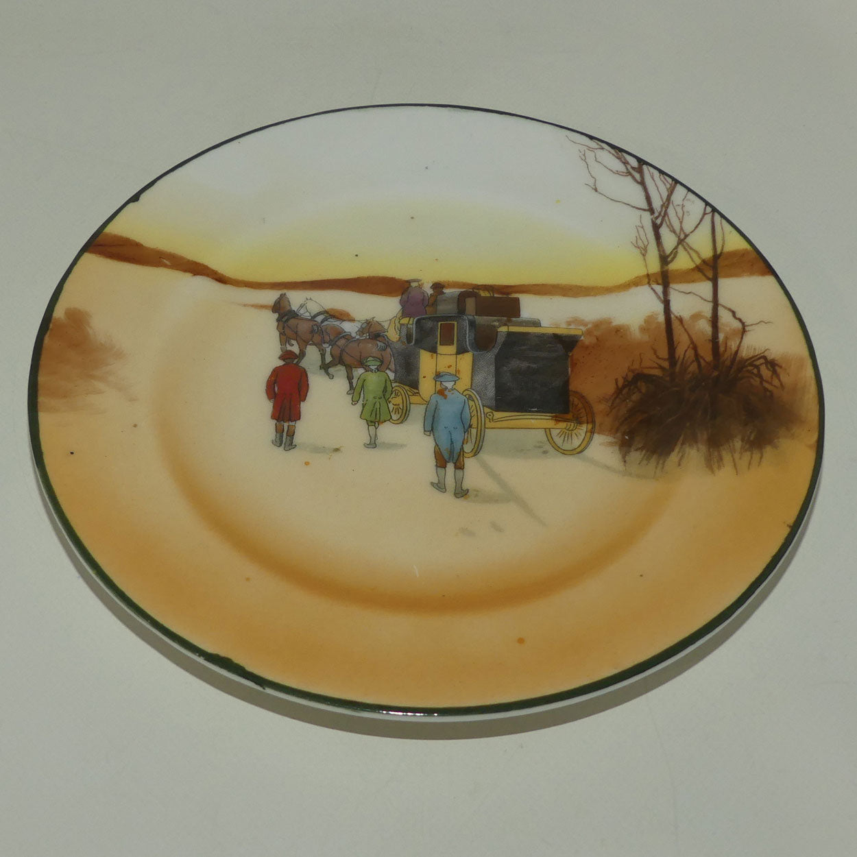 royal-doulton-coaching-days-cecil-shape-trio-e3804-round-plate-3