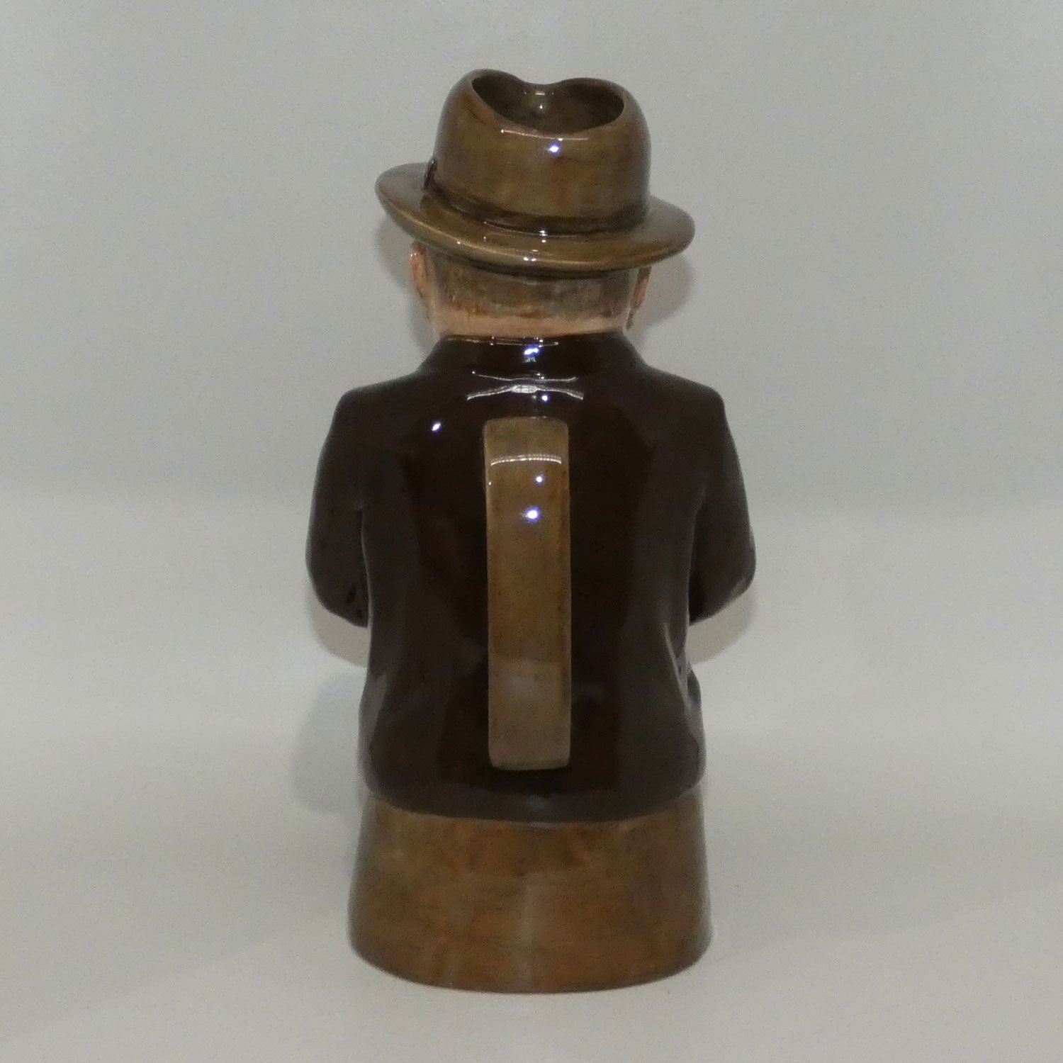 d-royal-doulton-toby-jug-cliff-cornell-brown-coat