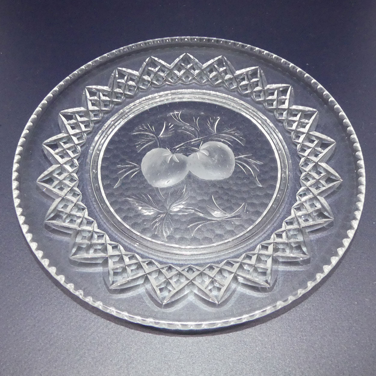 fine-quality-crystal-fruit-set-comport-and-8-plates