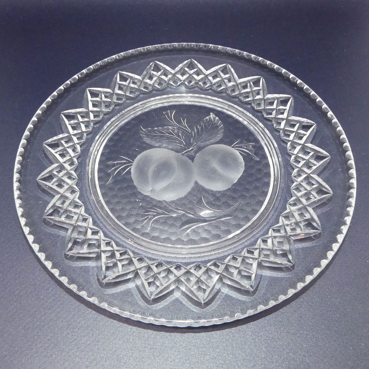 fine-quality-crystal-fruit-set-comport-and-8-plates