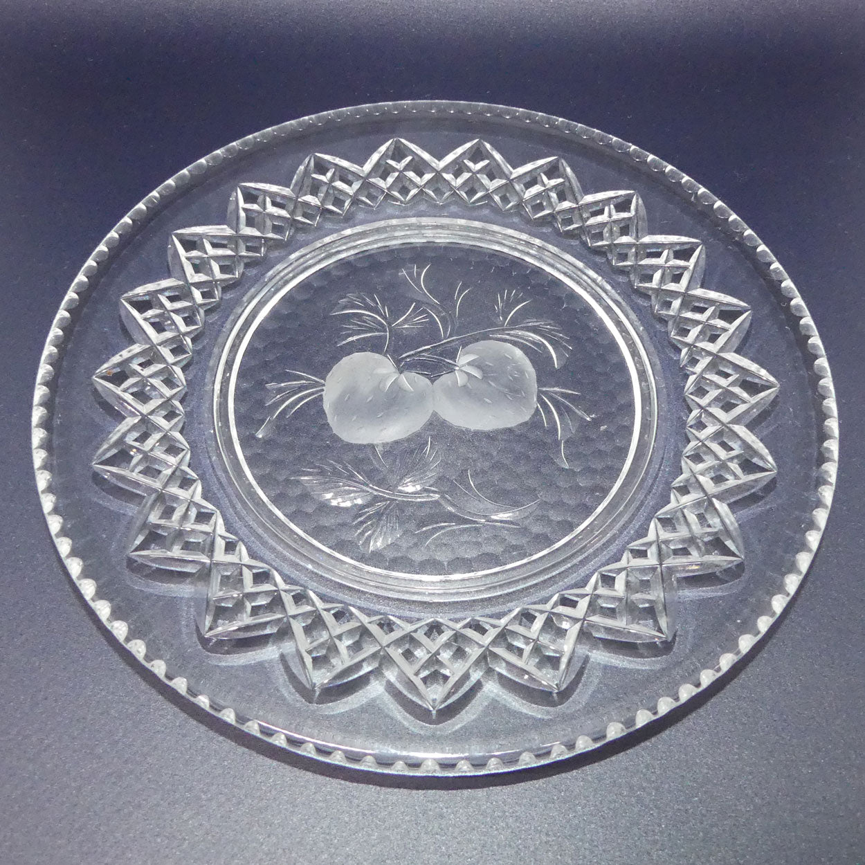 fine-quality-crystal-fruit-set-comport-and-8-plates