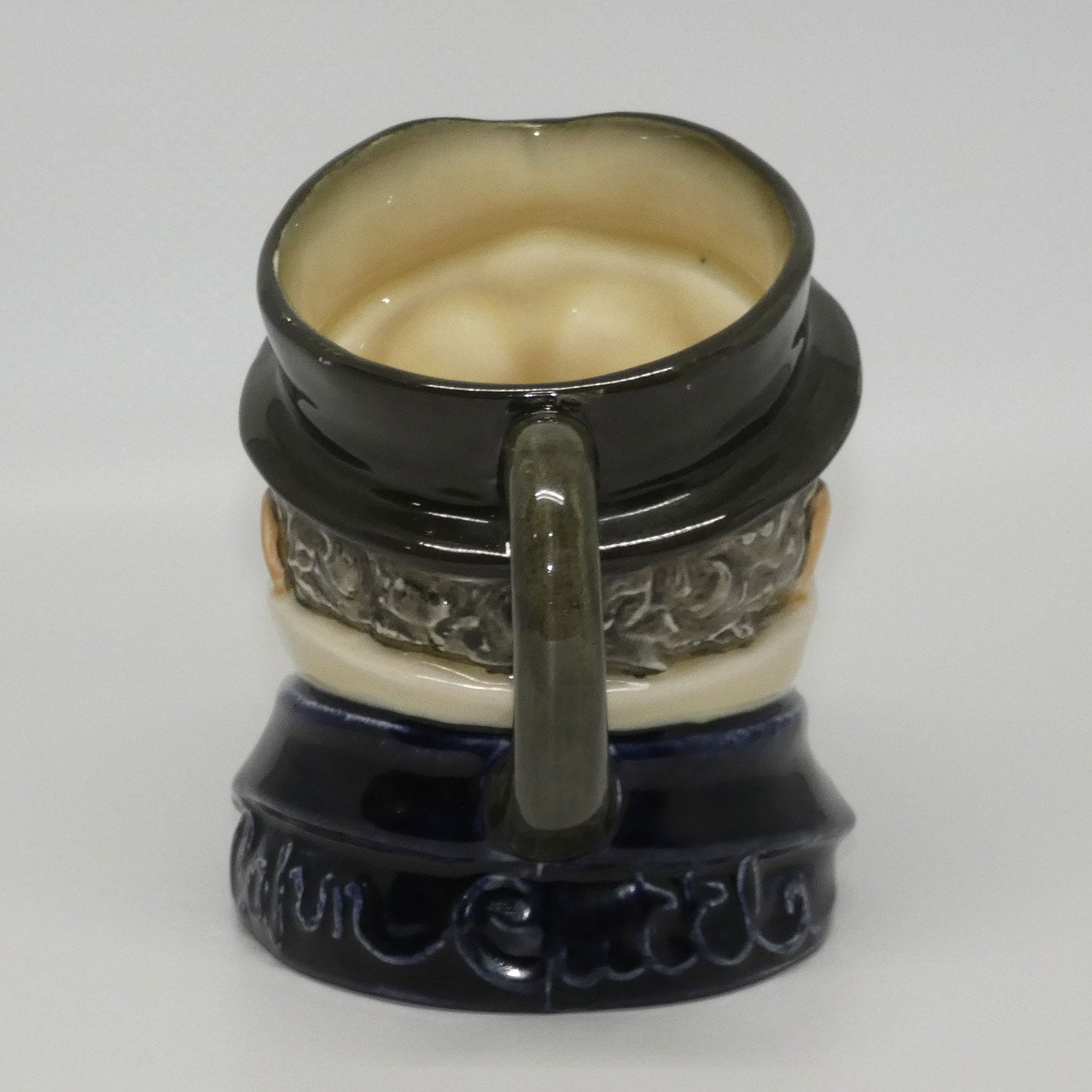 d5842-royal-doulton-character-jug-capn-cuttle-1