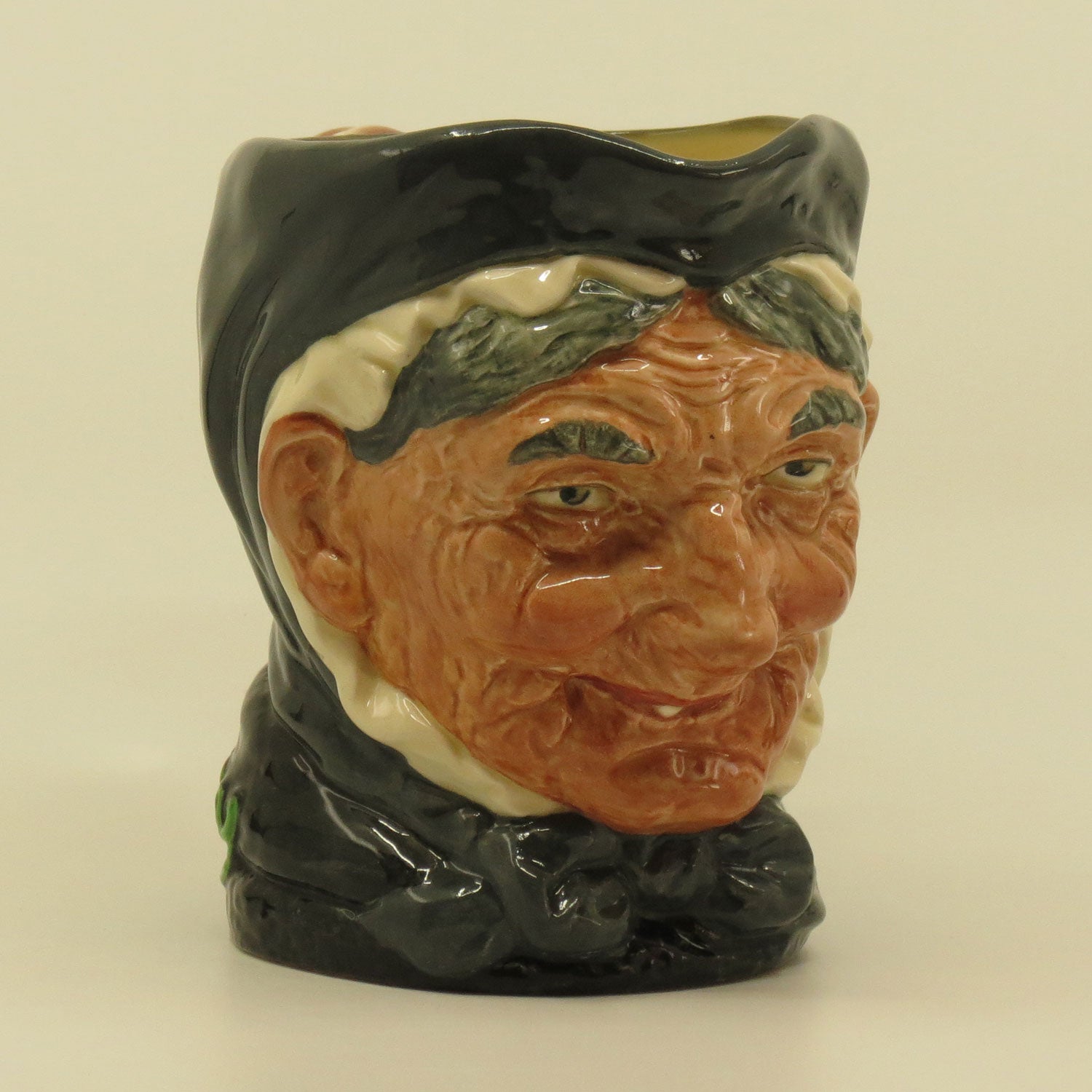 d5521-royal-doulton-character-jug-granny-with-tooth