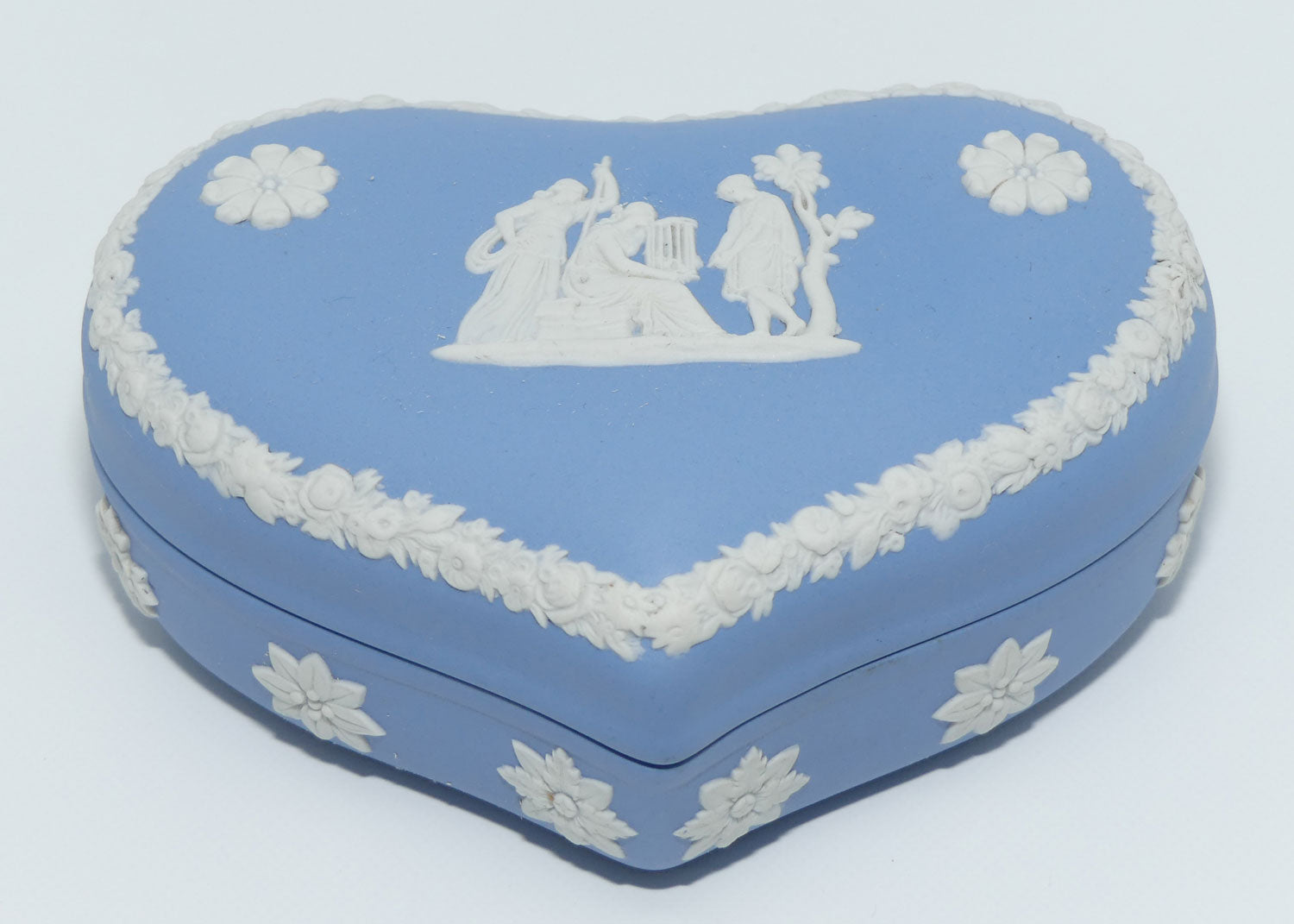 Wedgwood Jasper | White on Pale Blue | Large Heart trinket | Muses | #1