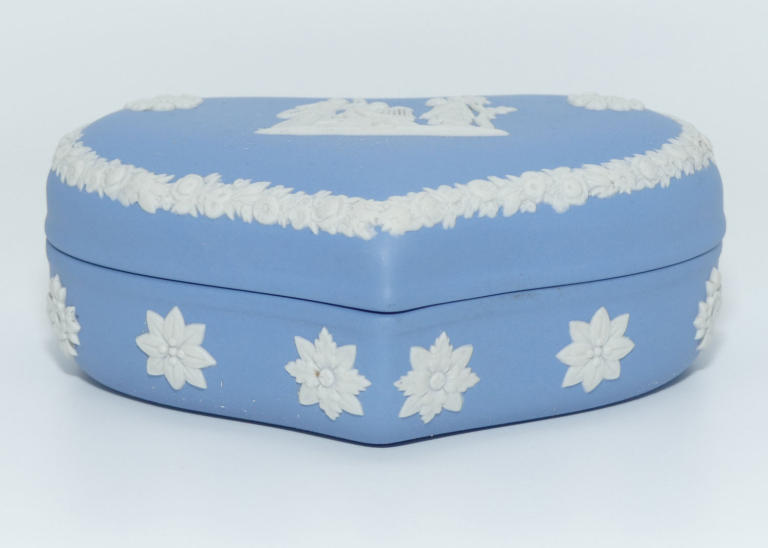 Wedgwood Jasper | White on Pale Blue | Muses | large Heart trinket