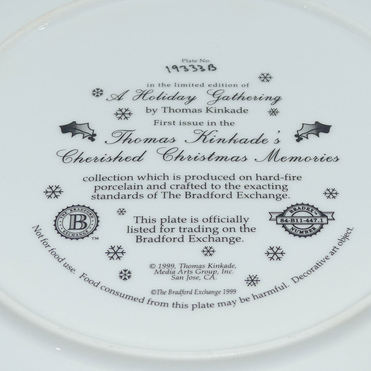 bradex-84-b11-447-1-plate-cherished-christmas-memories-a-holiday-gathering