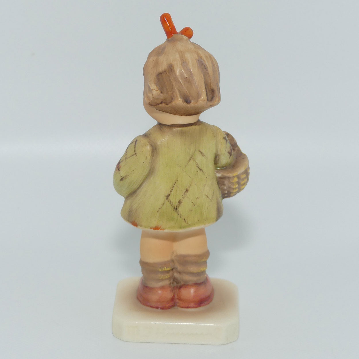 HUM0479 MI Hummel figure I Brought You a Gift | TMK6 | #2