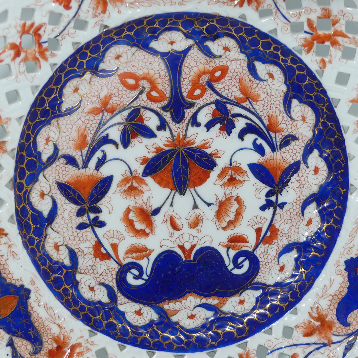 fine-pierced-border-imari-pattern-plate-c-1875-1