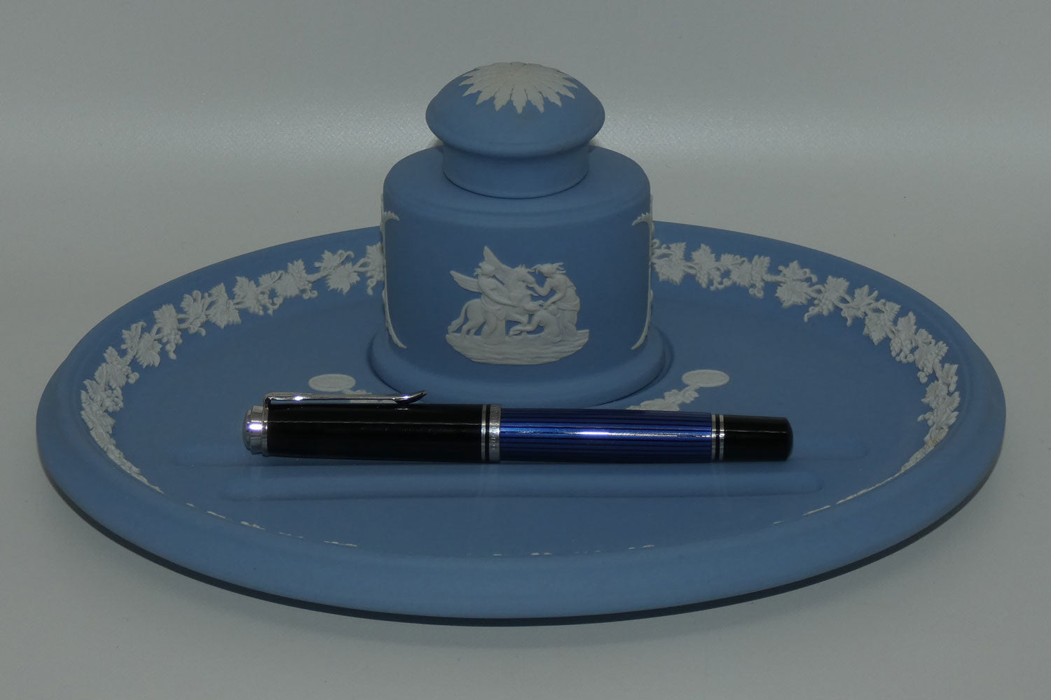 wedgwood-jasper-white-on-blue-homer-inkpot-and-stand