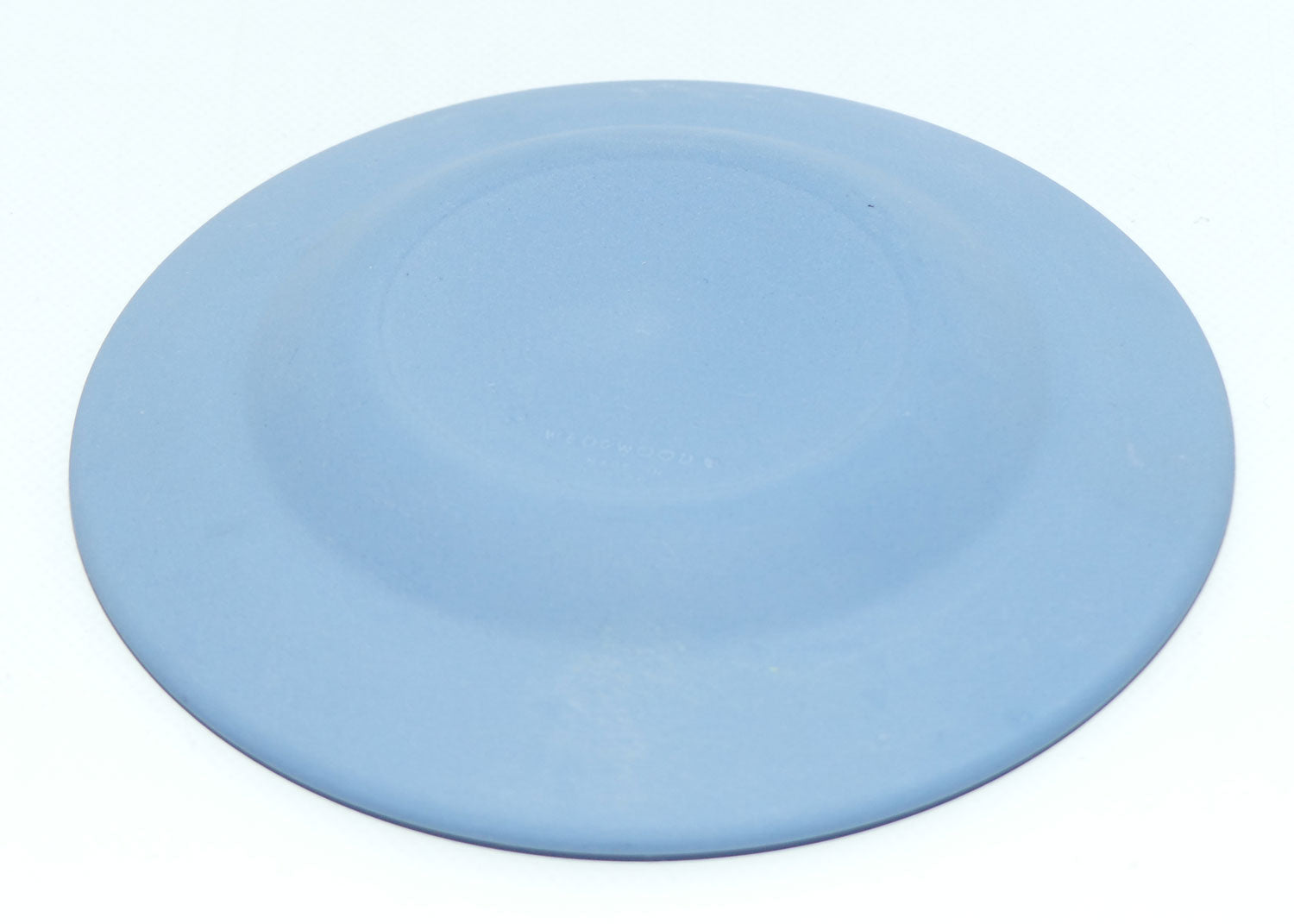 wedgwood-jasper-white-on-pale-blue-250th-anniversary-josiah-wedgwood-1730-1980