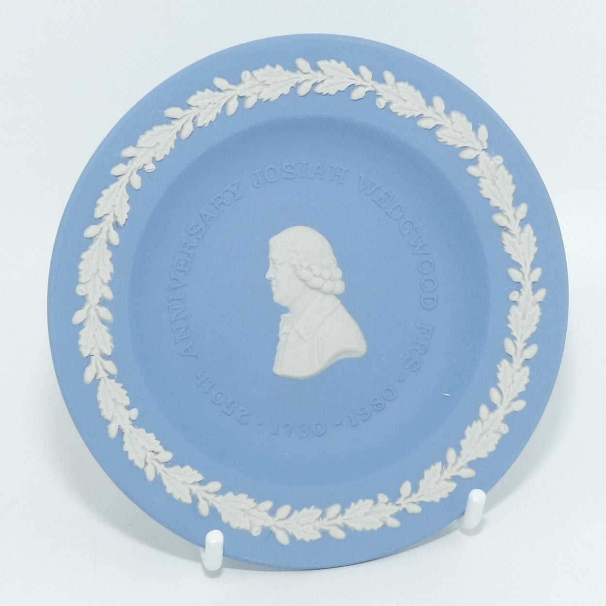 wedgwood-jasper-white-on-pale-blue-250th-anniversary-josiah-wedgwood-1730-1980