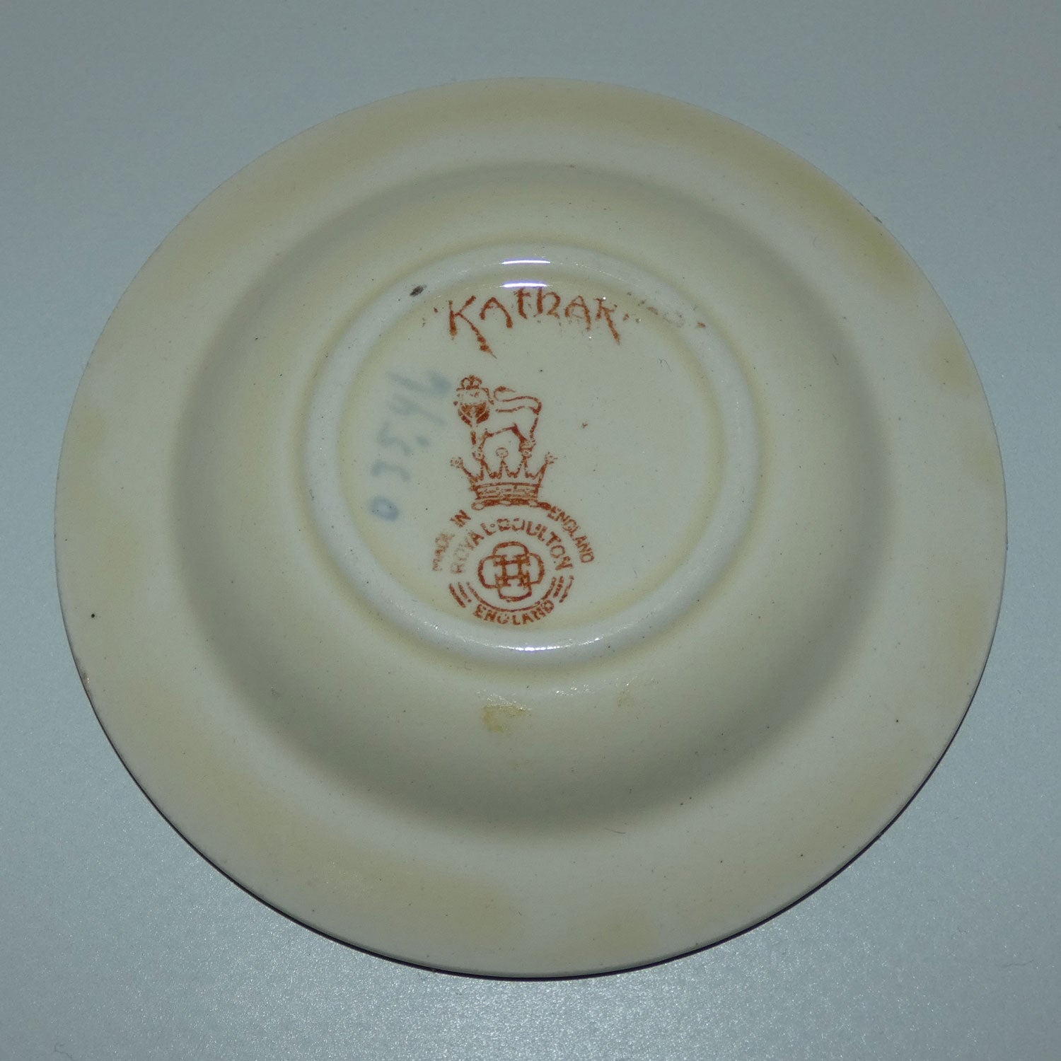 royal-doulton-shakespearean-katharine-beaker-cover-d3596