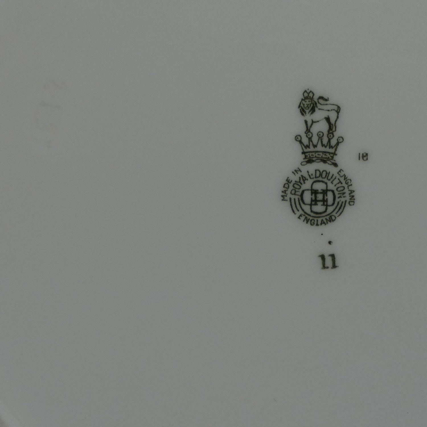 royal-doulton-plate-king-arthurs-knights