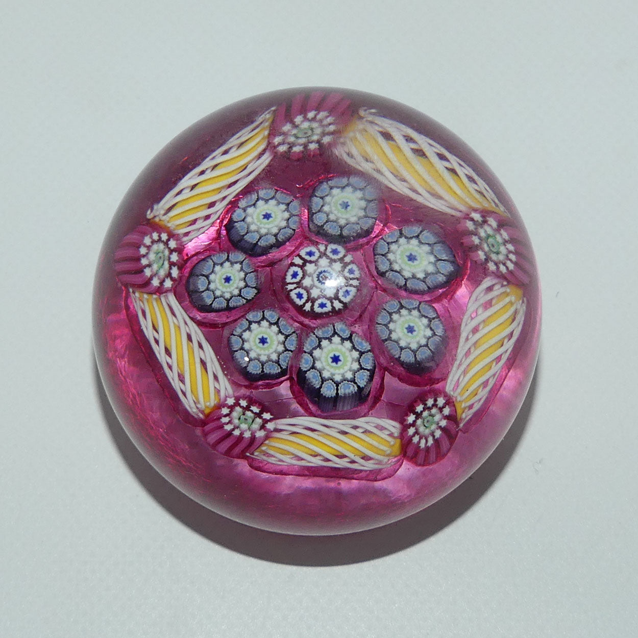 john-deacons-scotland-complex-latticino-garland-miniature-paperweight-cranberry