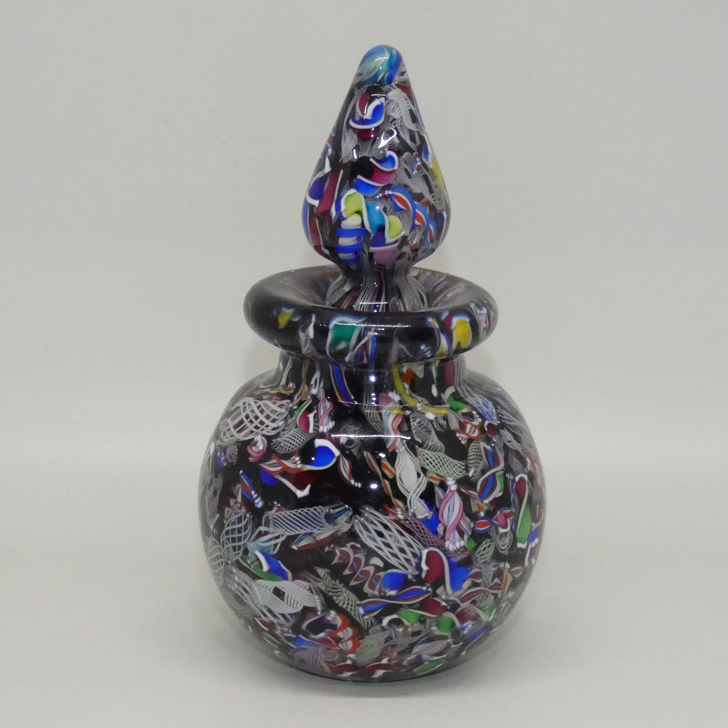 john-deacons-scotland-perfume-bottle-latticino-end-of-day-amethyst