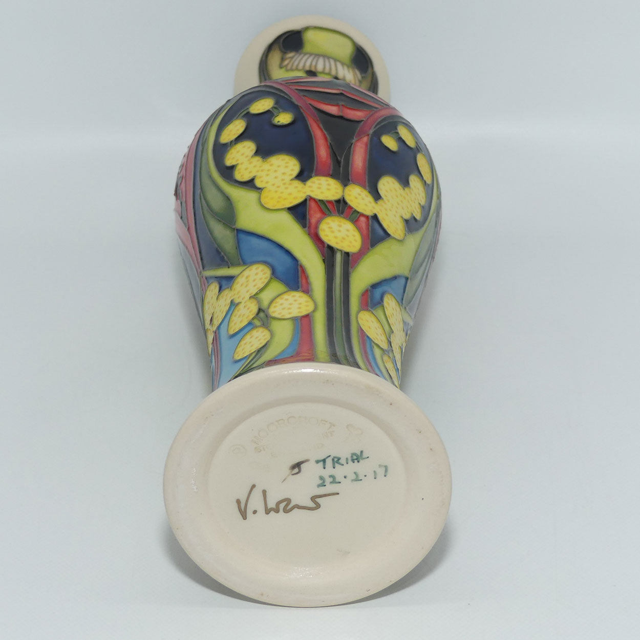 Moorcroft Mandurah 93/10 vase | Australian Exclusive Design Trial