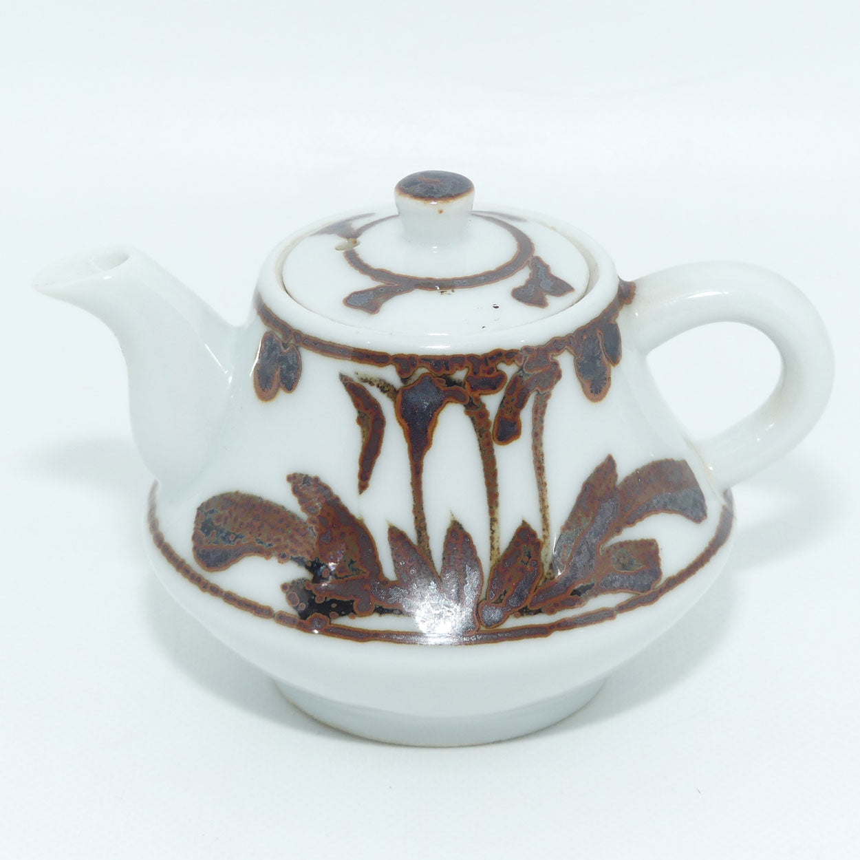 oriental-miniature-tea-pot-and-stand