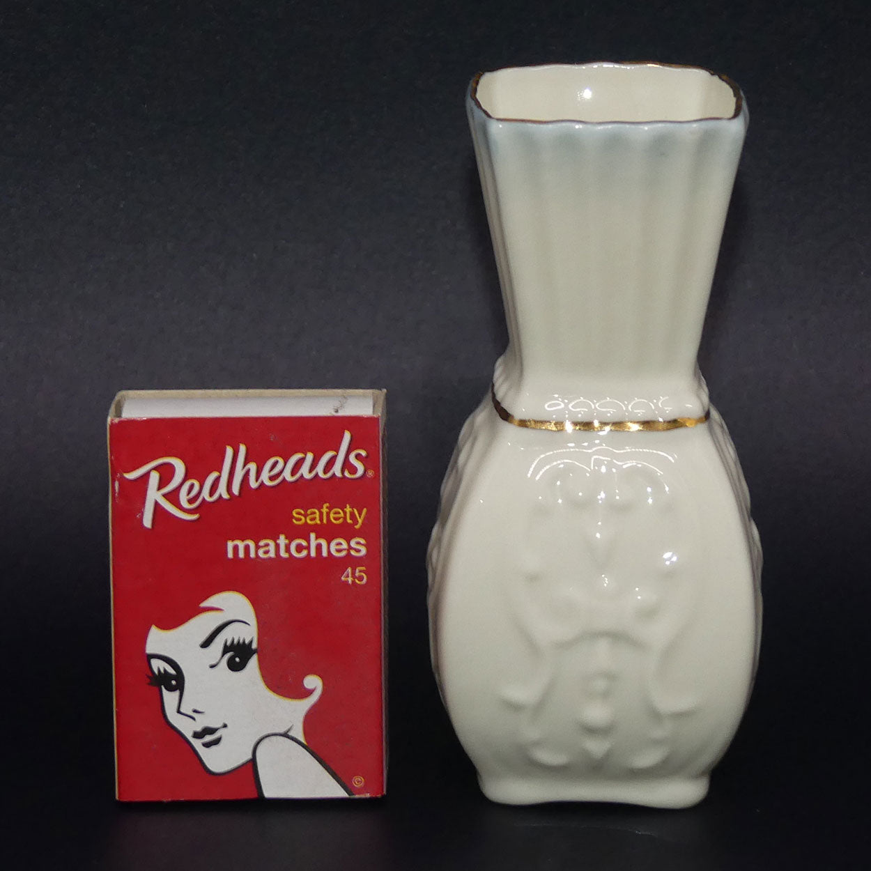 belleek-celtic-design-mini-vase-gilt-and-blue-blue-mark