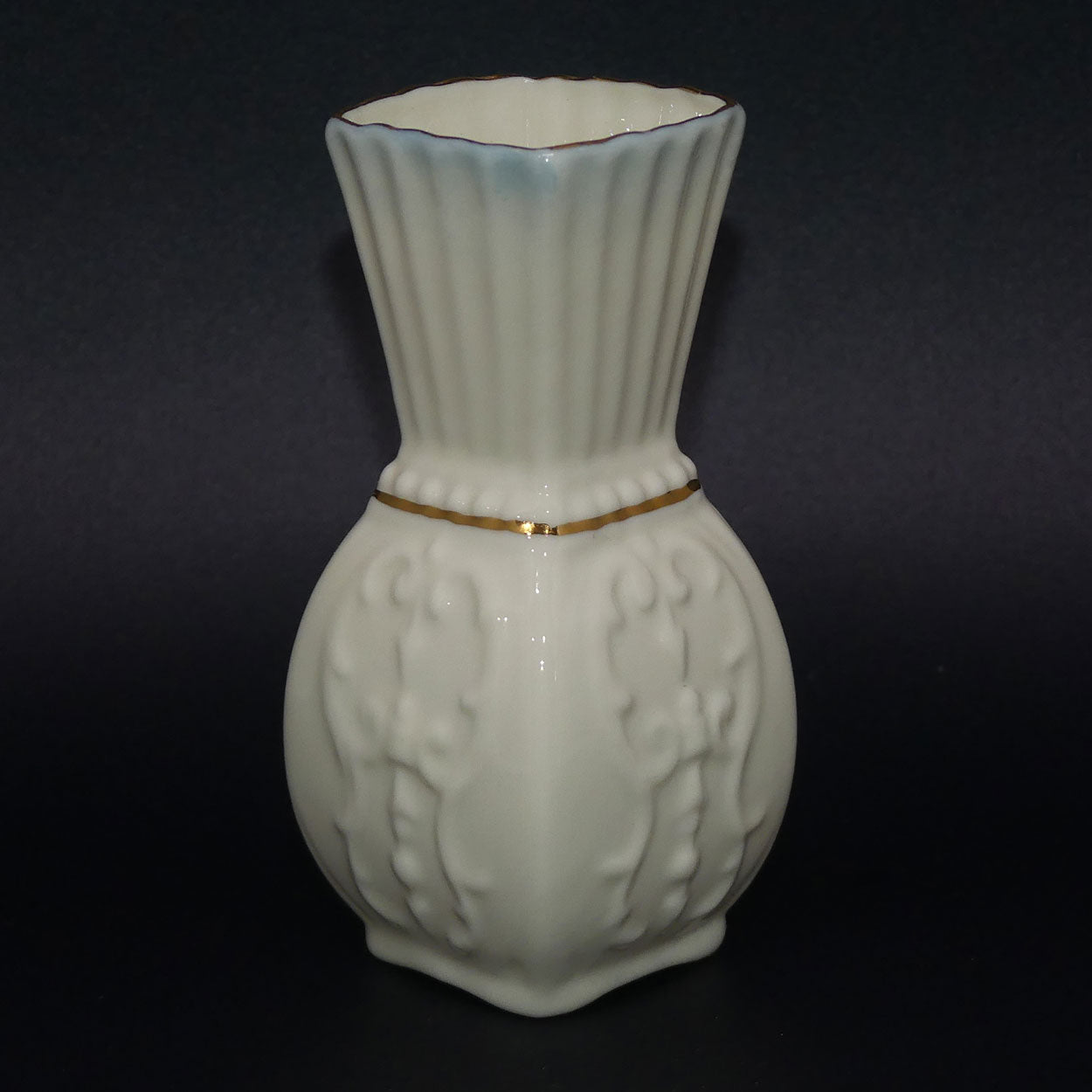 belleek-celtic-design-mini-vase-gilt-and-blue-blue-mark