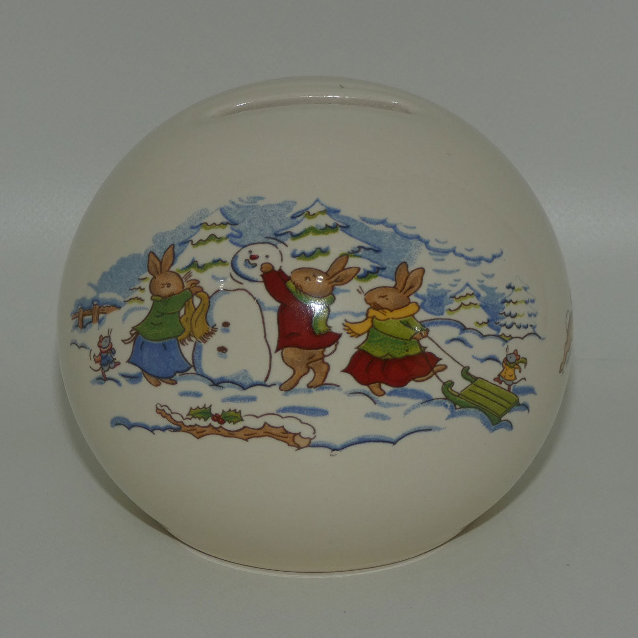 royal-doulton-bunnykins-money-ball-building-snowman