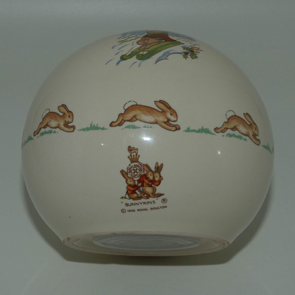 royal-doulton-bunnykins-money-ball-building-snowman
