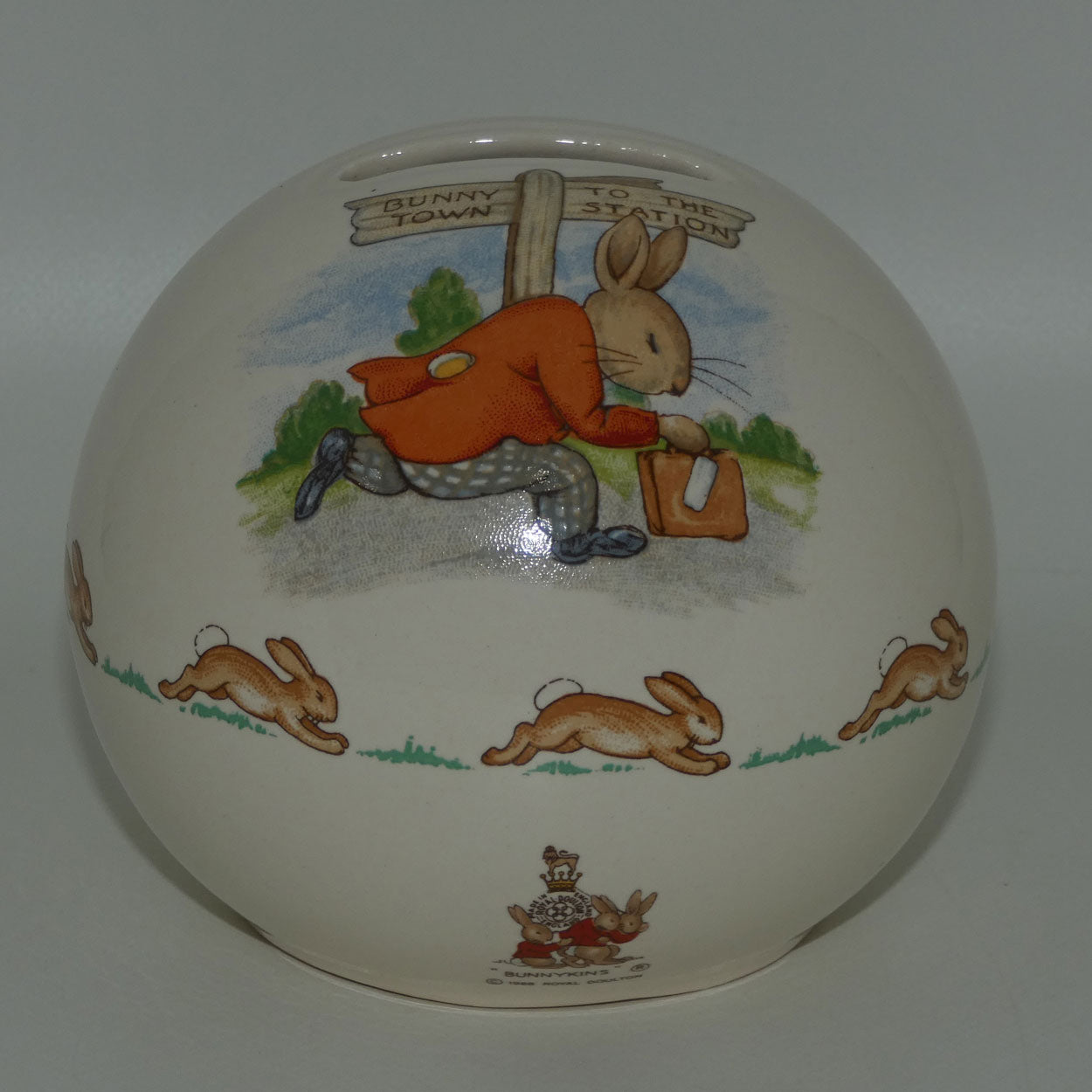 royal-doulton-bunnykins-money-ball-engine-to-the-station