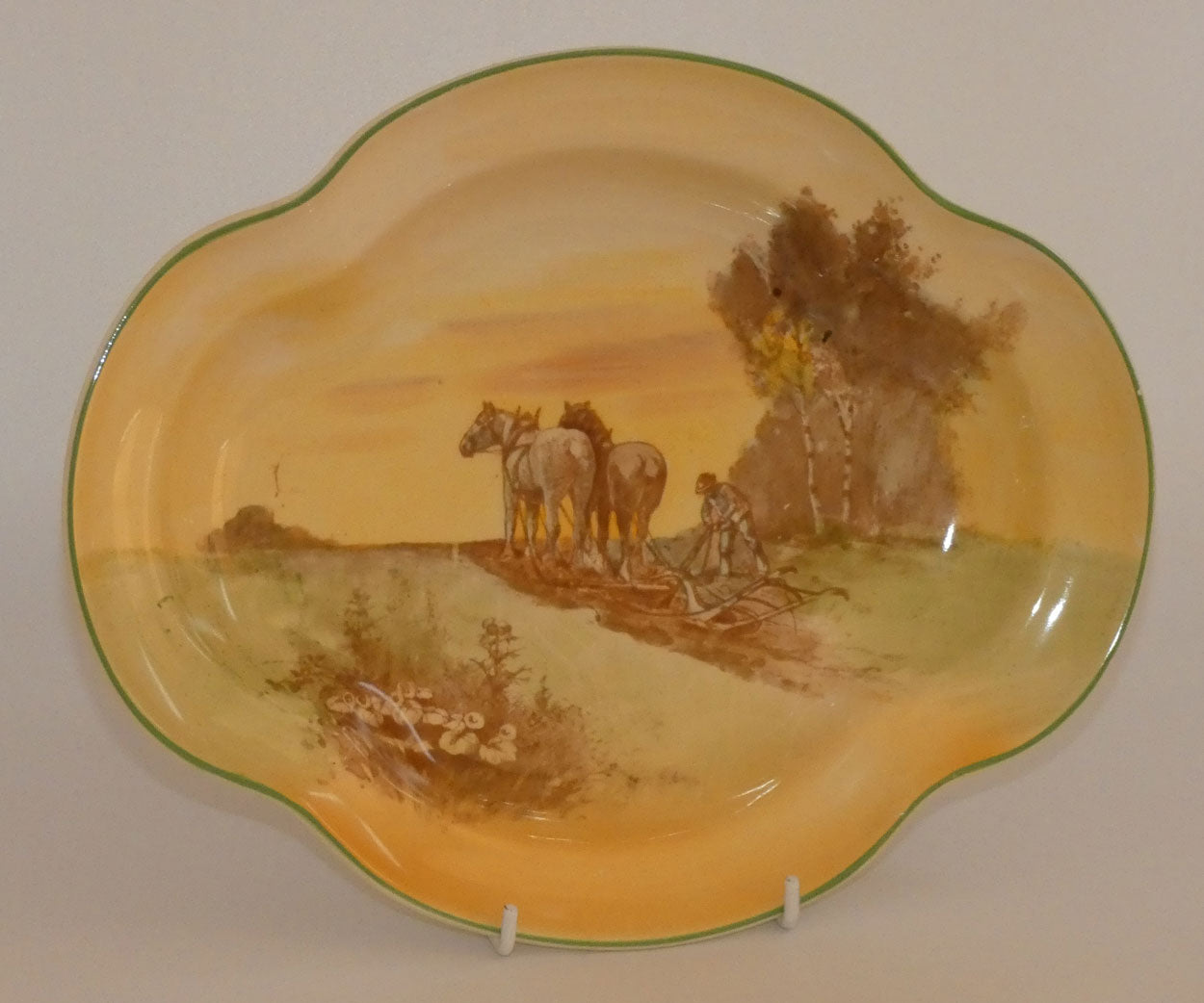 royal-doulton-ploughing-large-quatrefoil-shape-dish-d5650