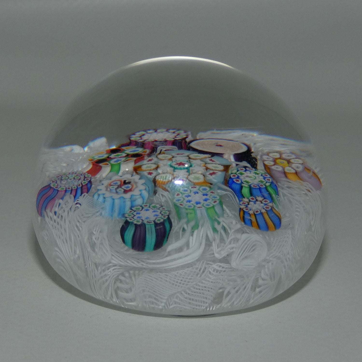 john-deacons-scotland-scattered-millefiori-on-white-lace-medium-paperweight