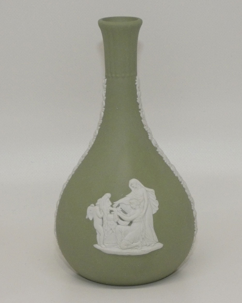 wedgwood-jasper-white-on-sage-green-seas-cupid-vase