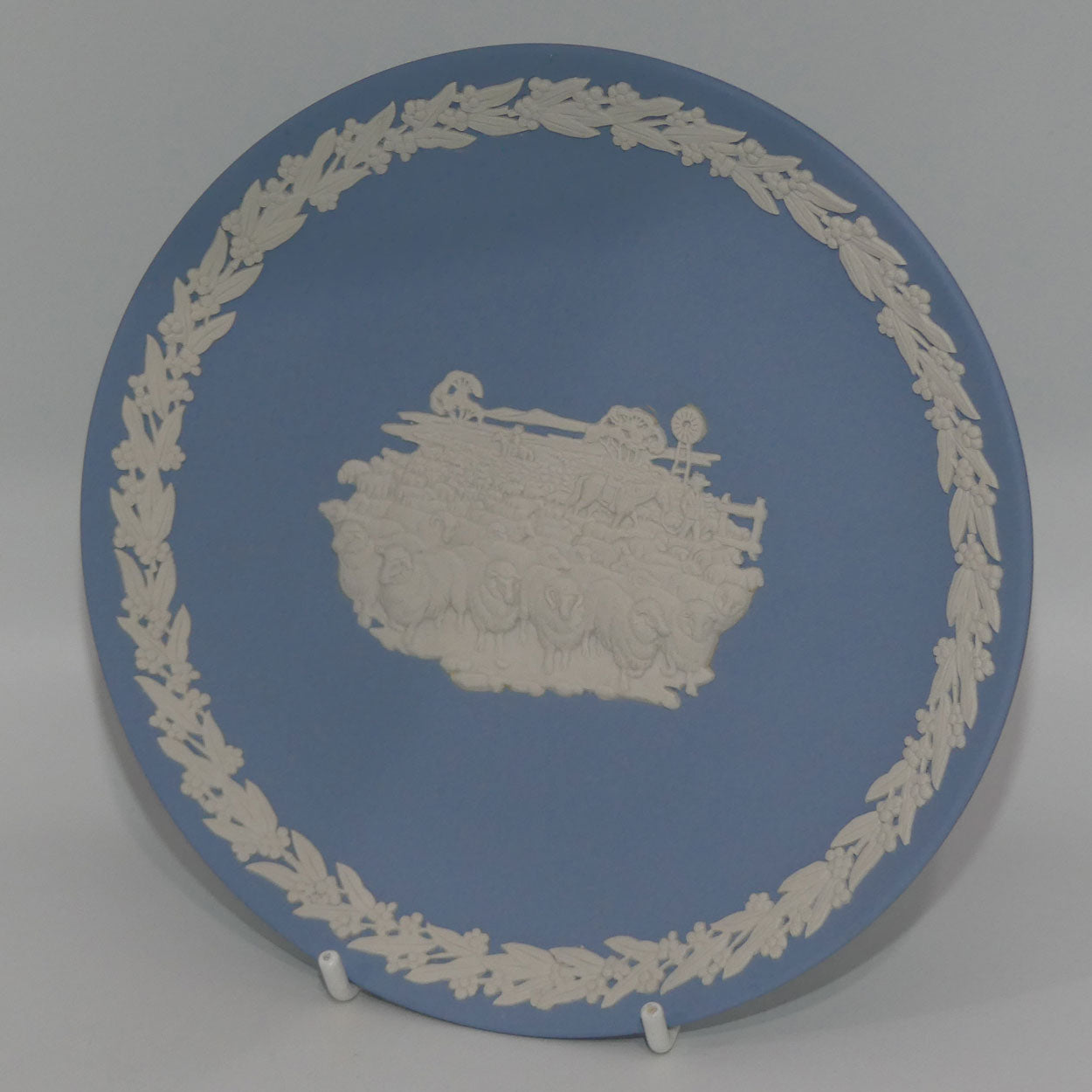 wedgwood-jasper-australian-bicentenary-4-on-the-sheeps-back-signed