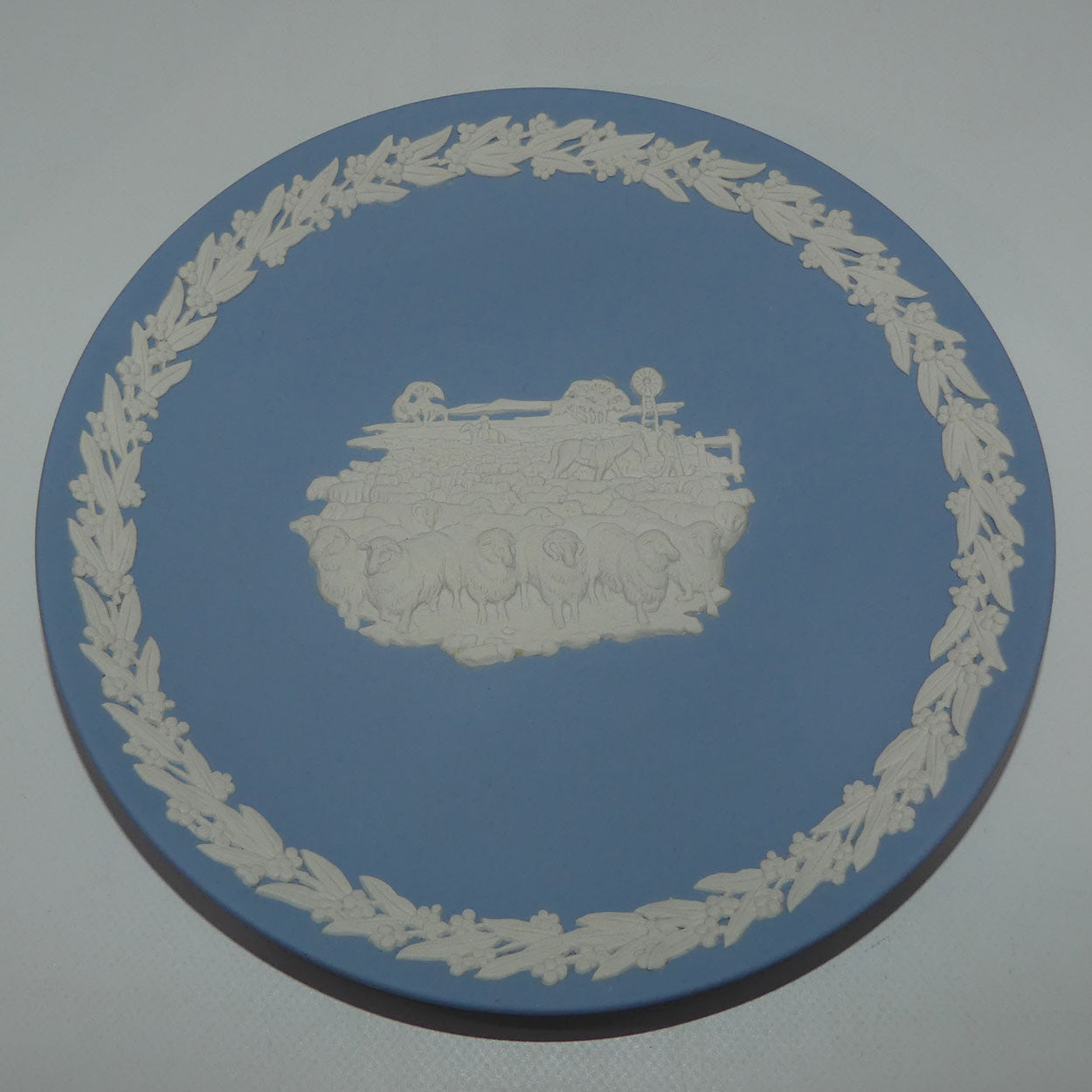 wedgwood-jasper-australian-bicentenary-4-on-the-sheeps-back-signed
