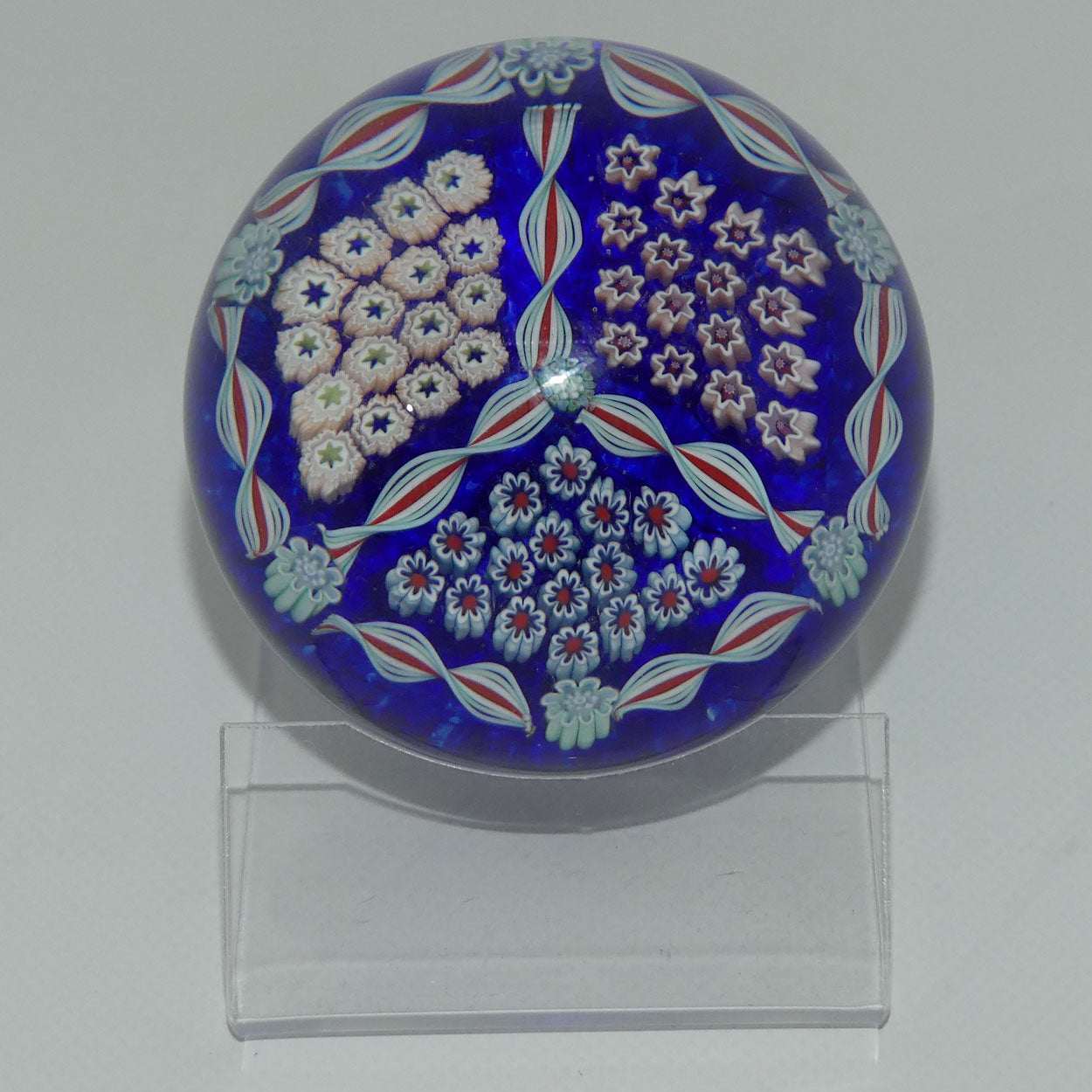 john-deacons-scotland-millefiori-triple-spoke-hub-small-paperweight-blue