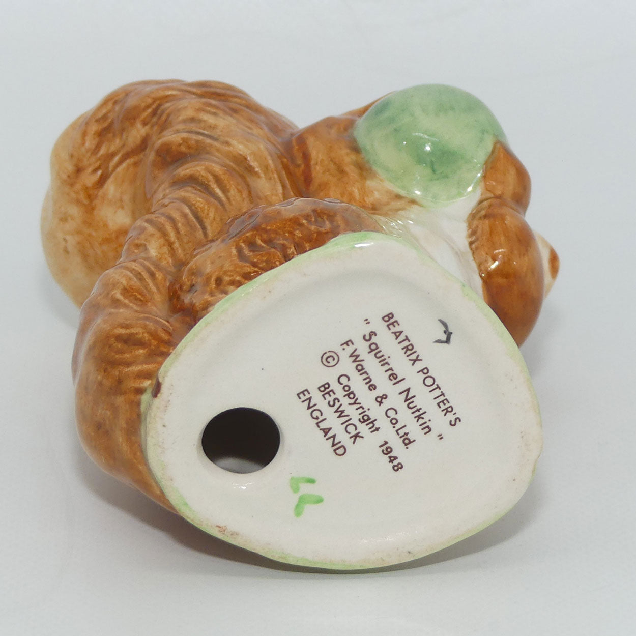 beswick-beatrix-potter-squirrel-nutkin-bp3b-green-apple