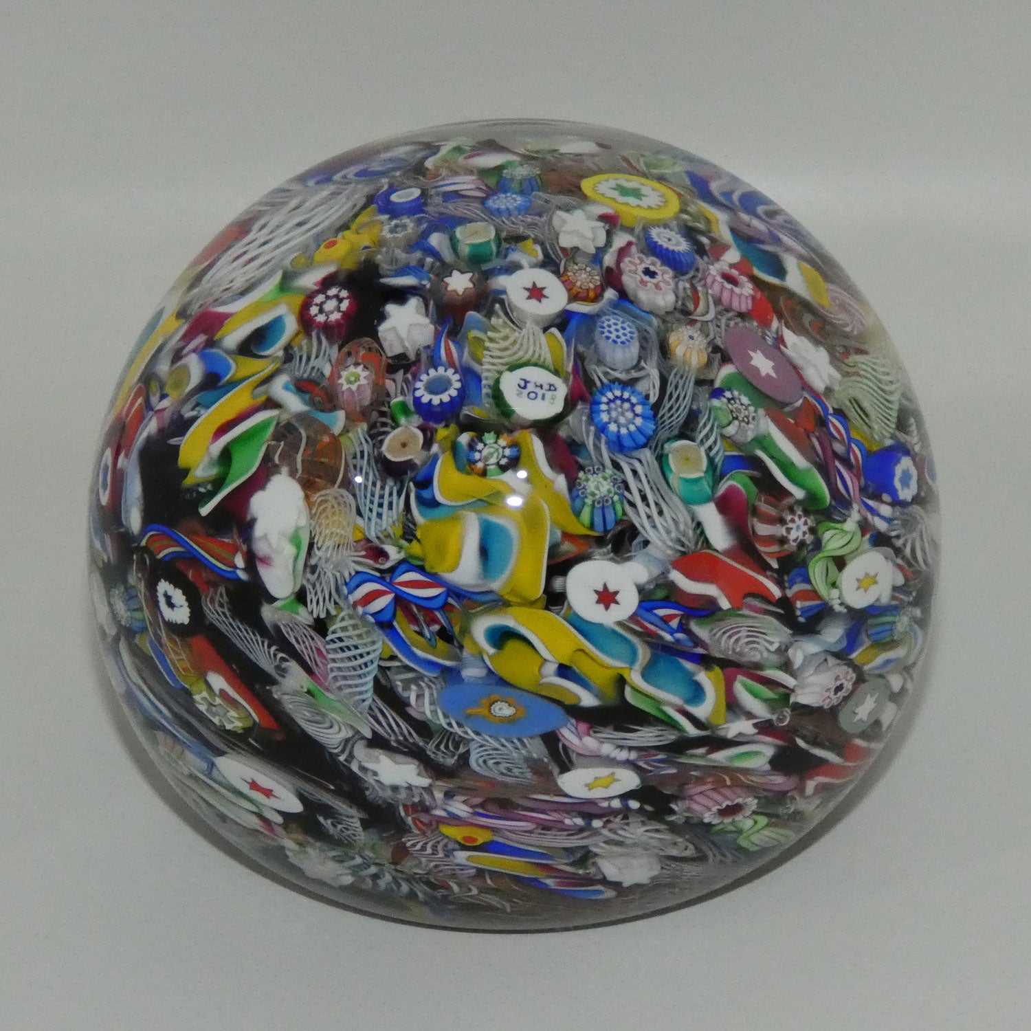 john-deacons-scotland-super-magnum-scramble-millefiori-paperweight-yellow