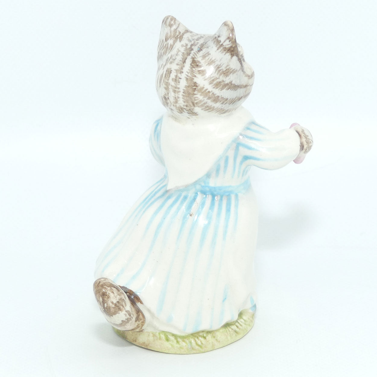 beswick-beatrix-potter-tabitha-twitchet-blue-striped-top-bp3b
