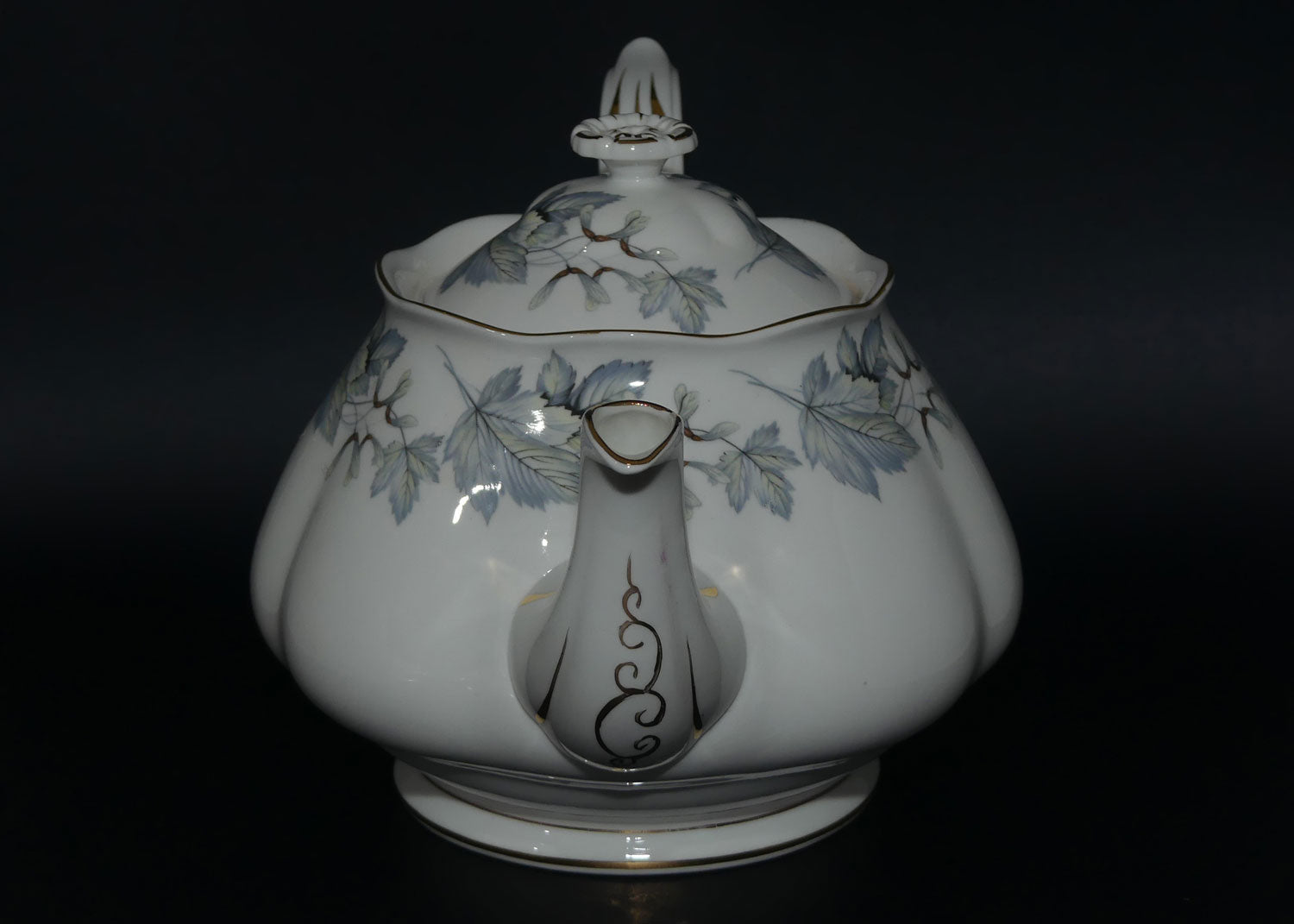Royal Albert Bone China Silver Maple tea pot | Holds 1.1 litres