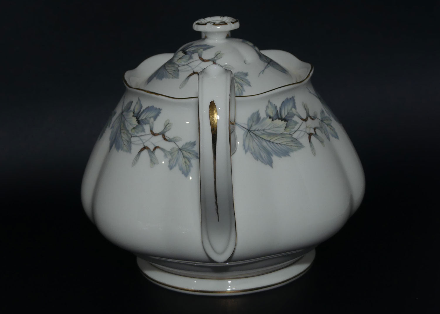 Royal Albert Bone China Silver Maple tea pot | Holds 1.1 litres