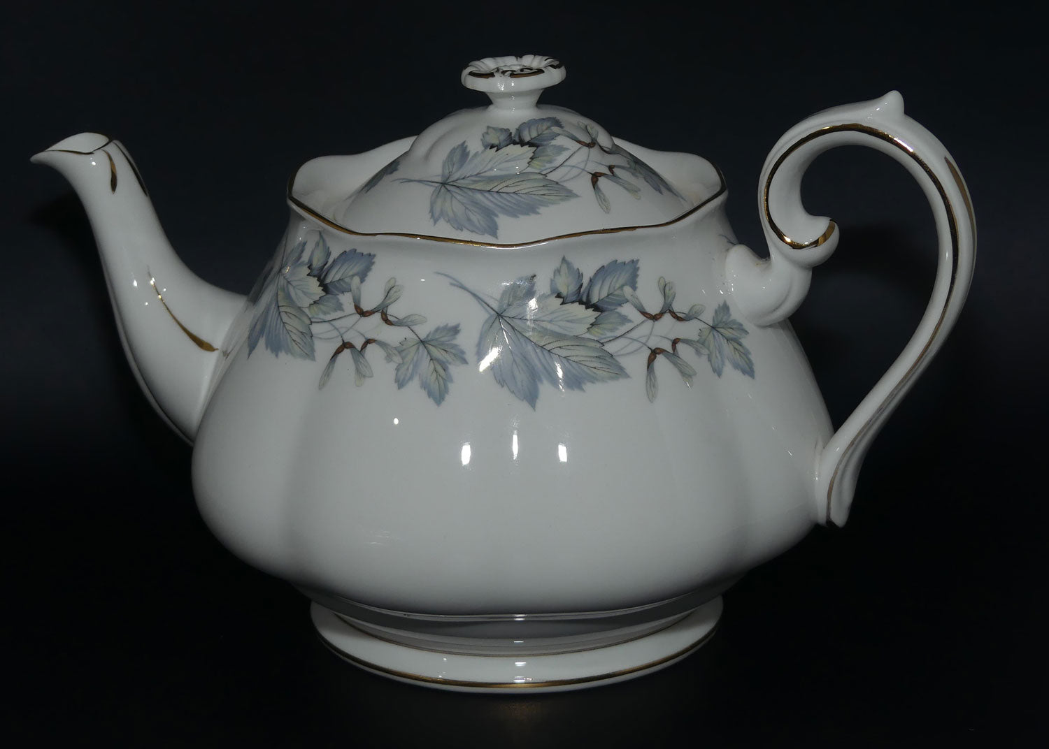 Royal Albert Bone China Silver Maple tea pot | Holds 1.1 litres