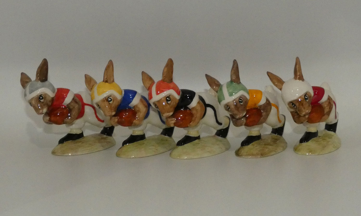 db96-100-royal-doulton-bunnykins-touchdown-bunnykins-set-ltd-ed