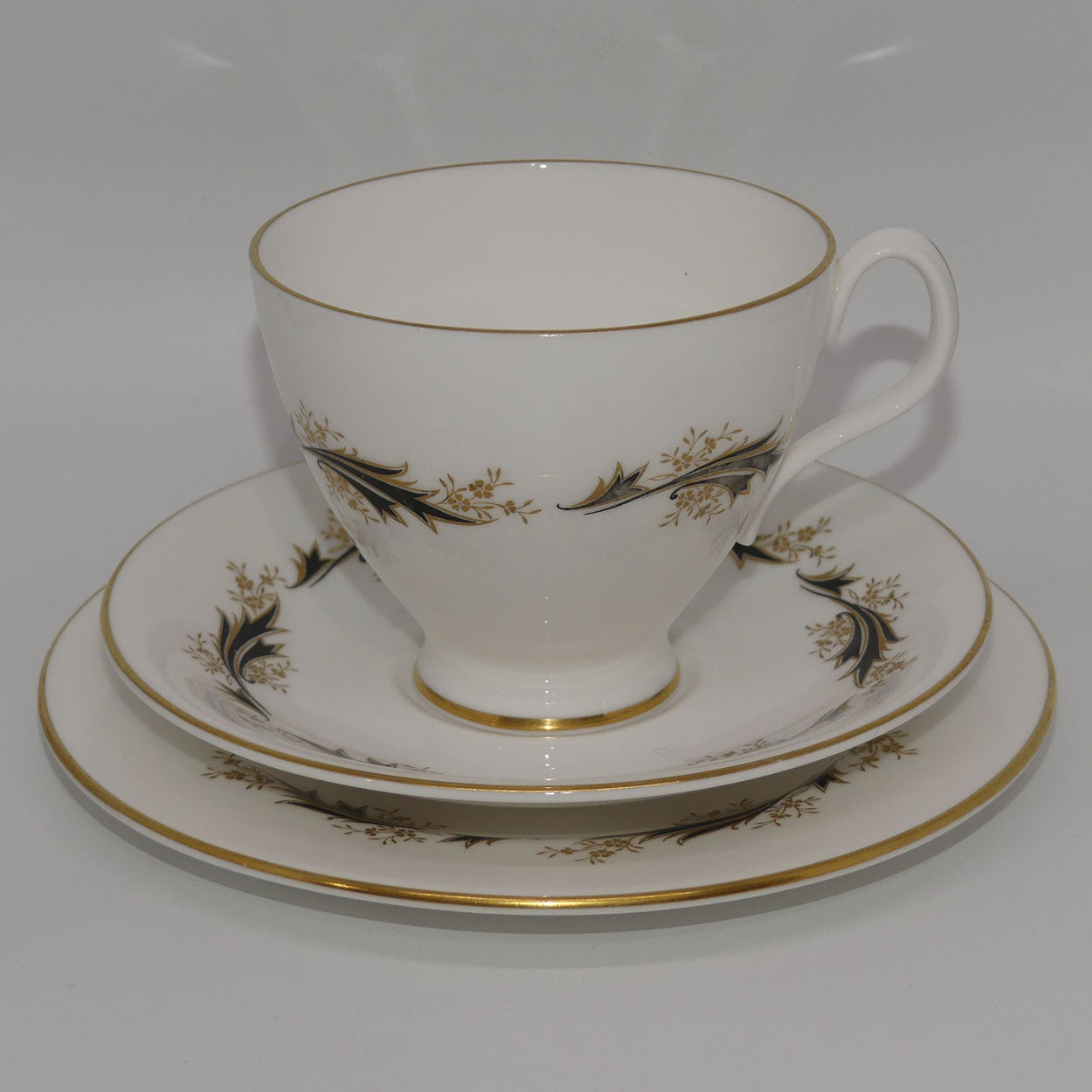 royal-albert-bone-china-england-high-society-trio