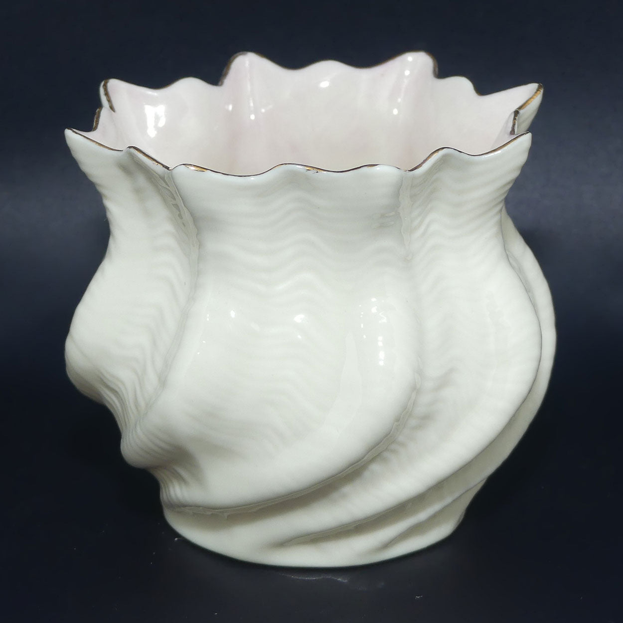 belleek-urchin-vase-brown-mark