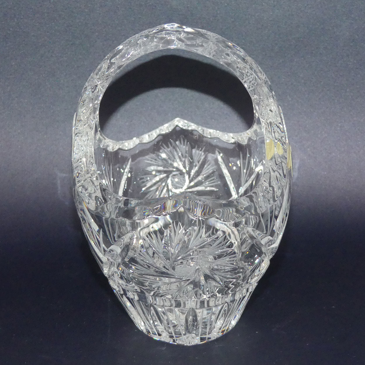 star-cut-violetta-polish-crystal-basket-small-size