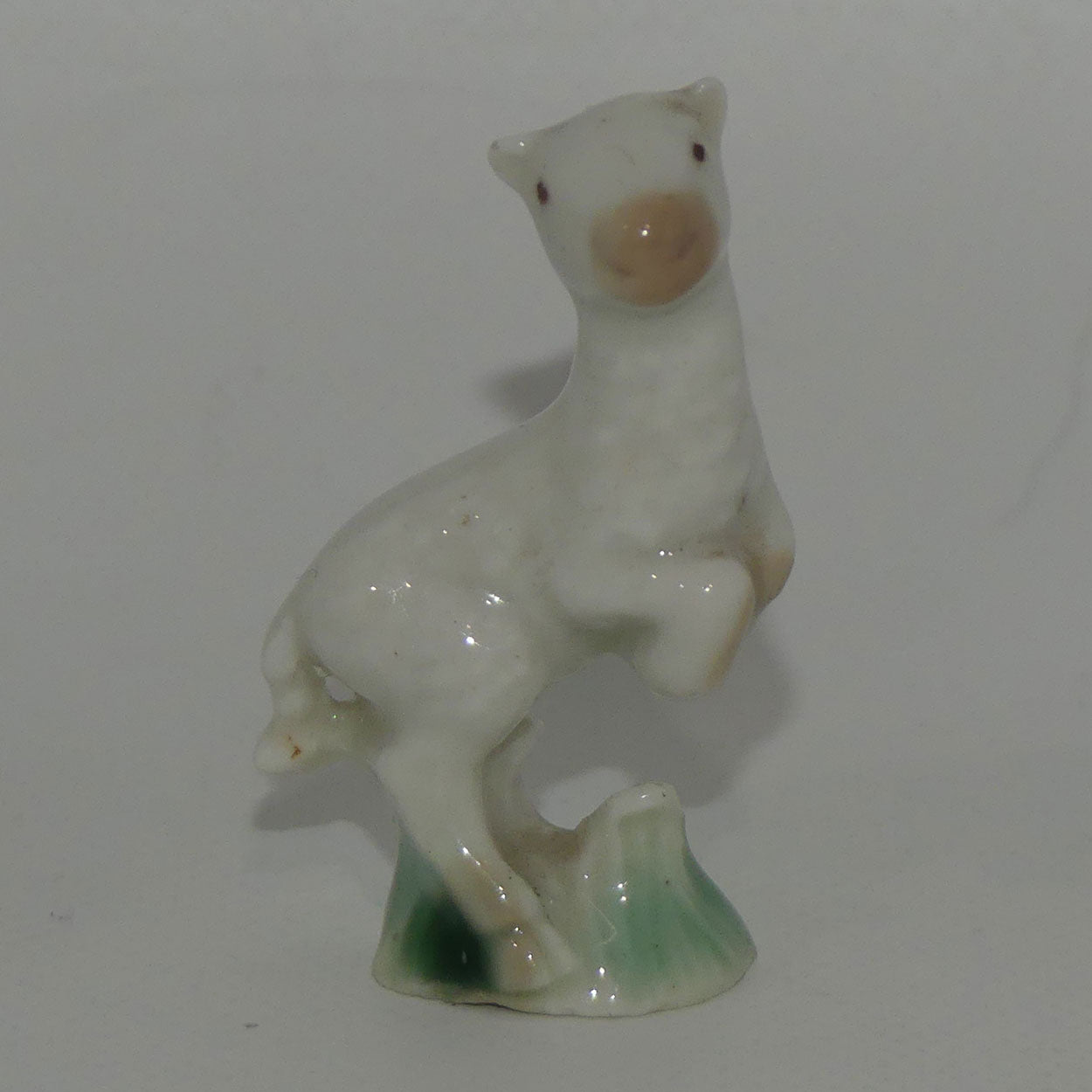 wade-whimsies-set-2-1954-lamb